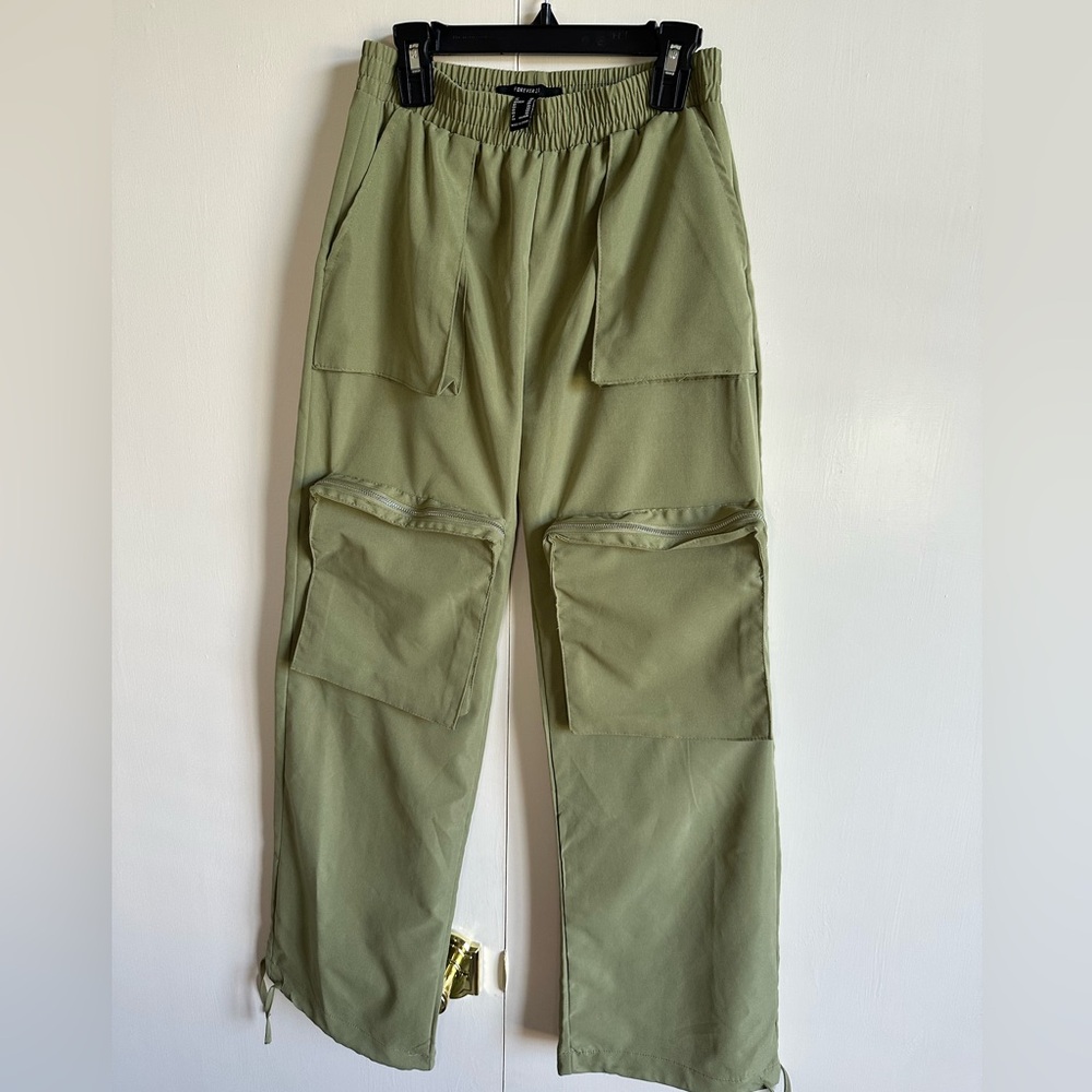 Forever 21 Green Cargo Pants